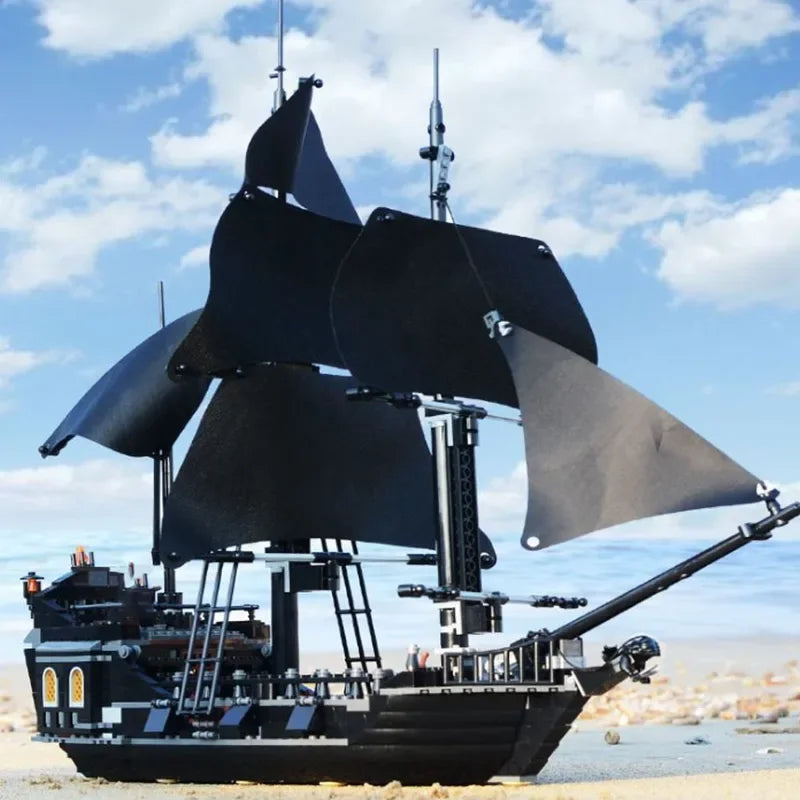 Black Pearl Pirate Ship Model - 875-Piece Building Block Set